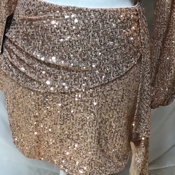Etiquette sexy 🔥 peach sequin skirt and crop top set. Size S - Picture 7 of 12